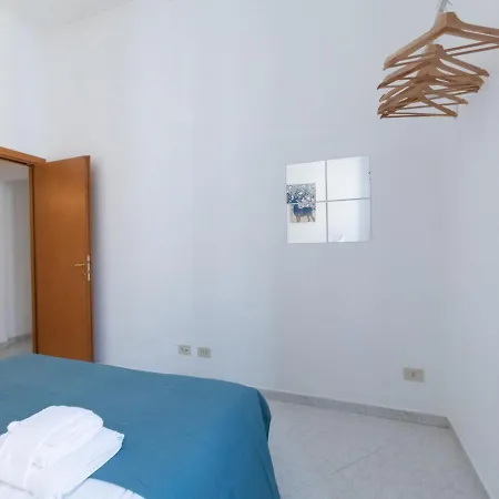 The Rent - Lovely Two-bedroom Near Termini Station 公寓